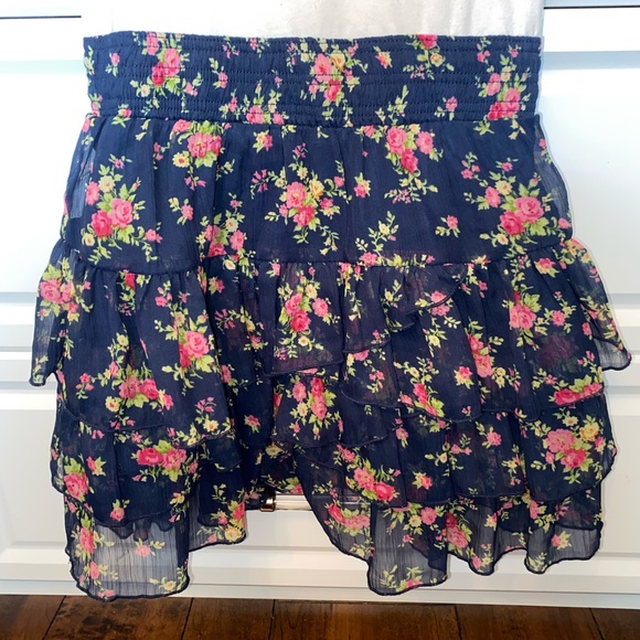 Floral Ruffle Dress - Picture 2 of 3